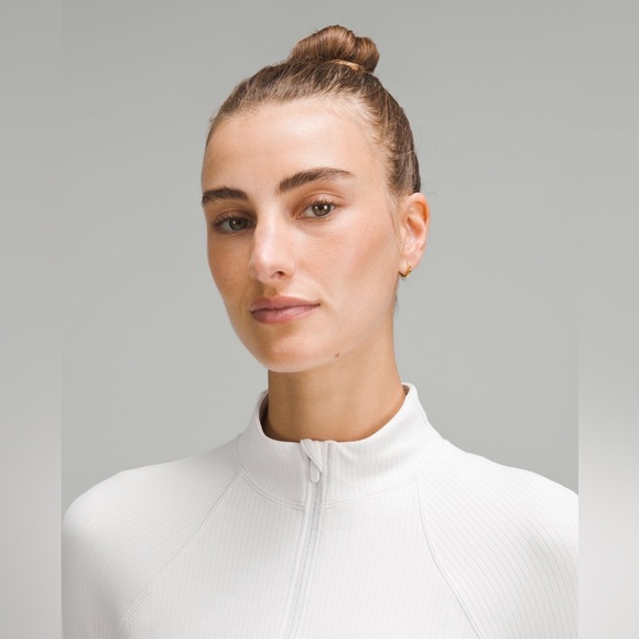 NWT Lululemon It’s Rulu Ribbed Cropped Half Zip - Picture 4 of 8